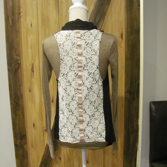 Double Zero Pseudo Tuxedo Vest - Picture 2 of 2